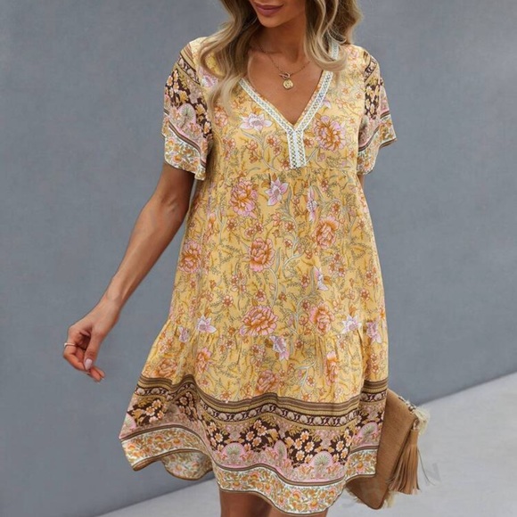 SHEIN Dresses & Skirts - Boho Floral Print Peasant Dress